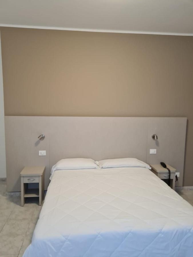 Hotel San Marco Pesaro Bagian luar foto