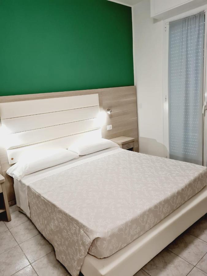 Hotel San Marco Pesaro Bagian luar foto