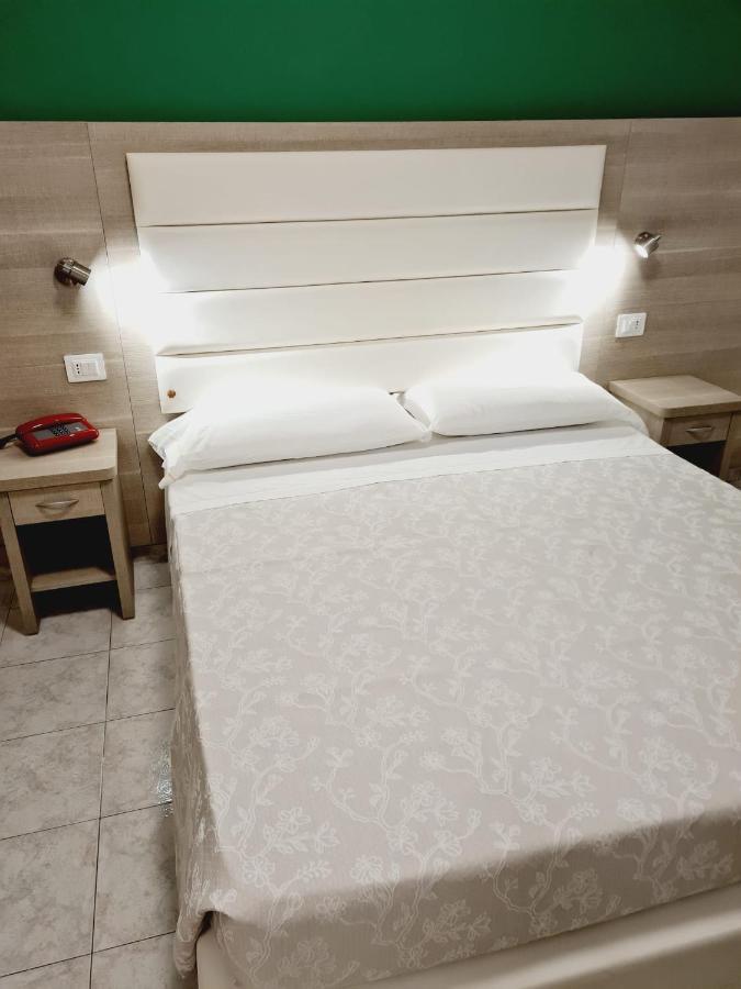 Hotel San Marco Pesaro Bagian luar foto