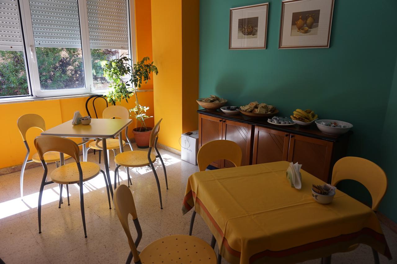 Hotel San Marco Pesaro Bagian luar foto