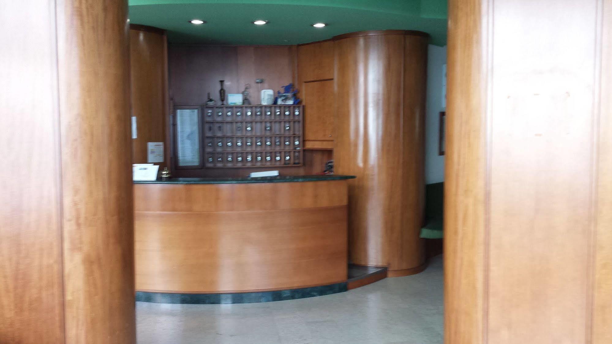 Hotel San Marco Pesaro Bagian luar foto